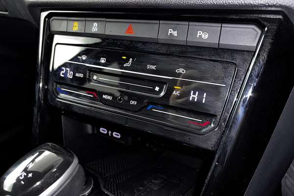 2022 Volkswagen T-Roc R Grid Edition D11