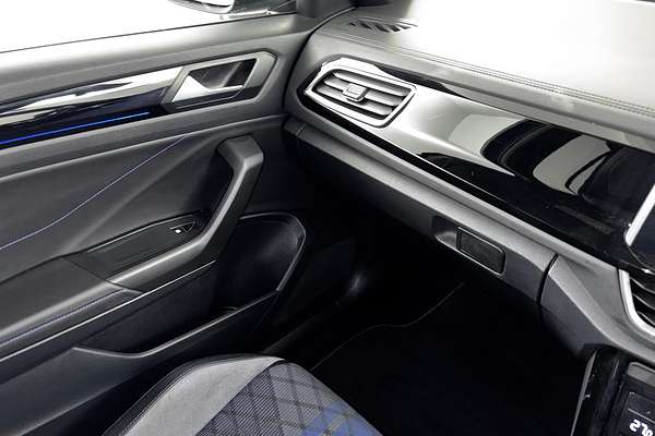 2022 Volkswagen T-Roc R Grid Edition D11