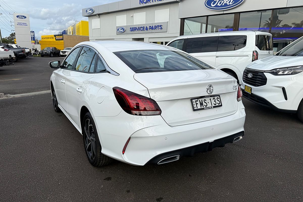 2024 MG MG5 Essence