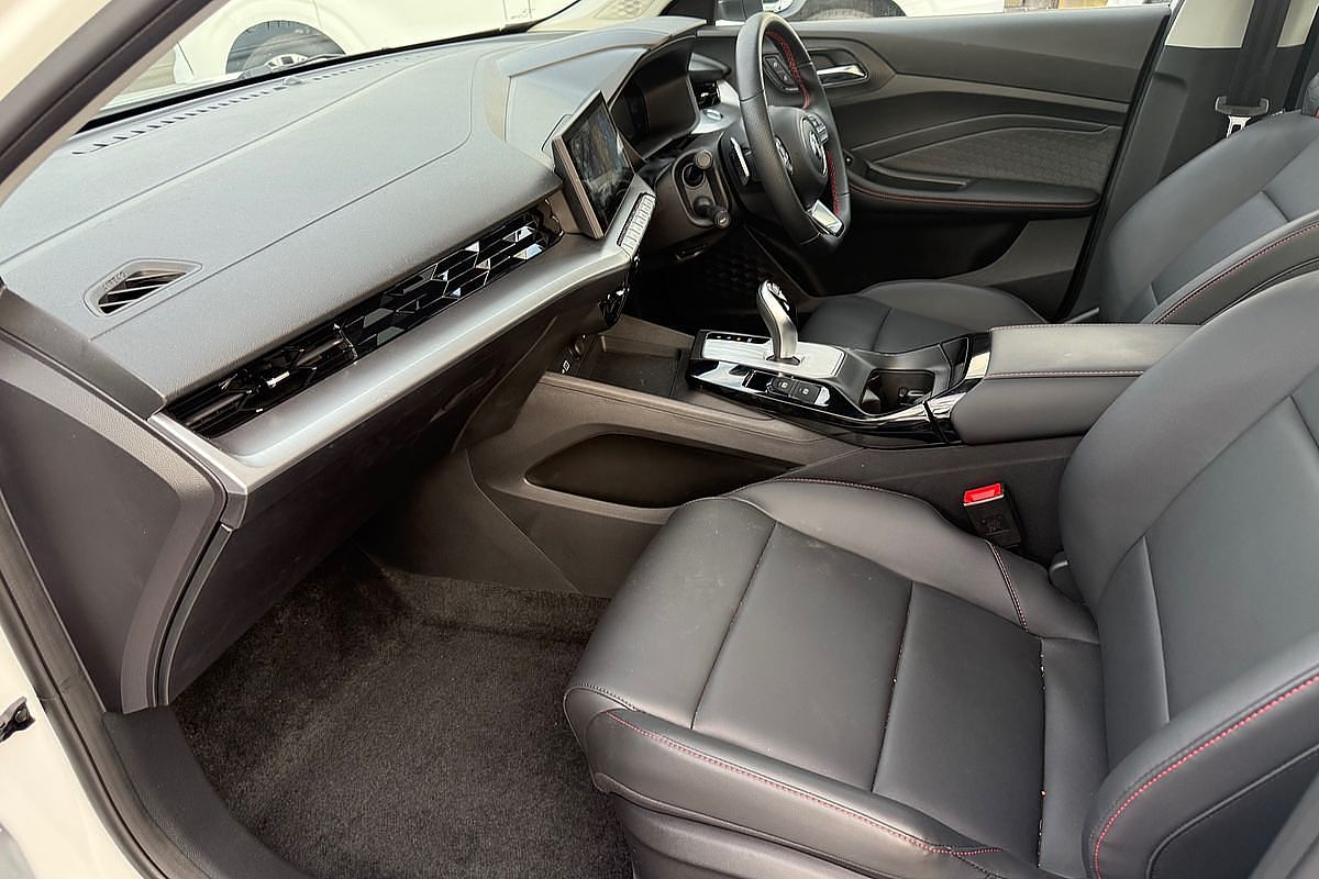 2024 MG MG5 Essence