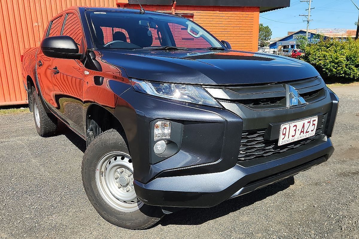 2020 Mitsubishi Triton GLX MR 4X4