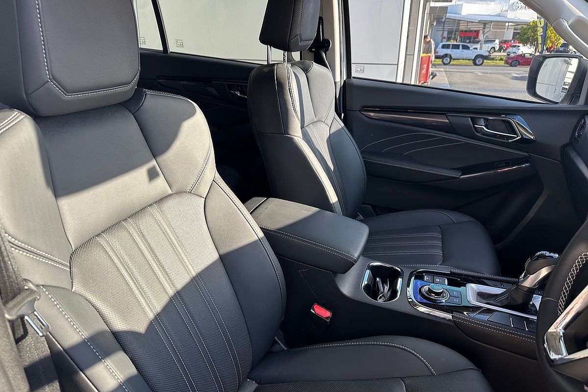 2024 Isuzu MU-X LS-T