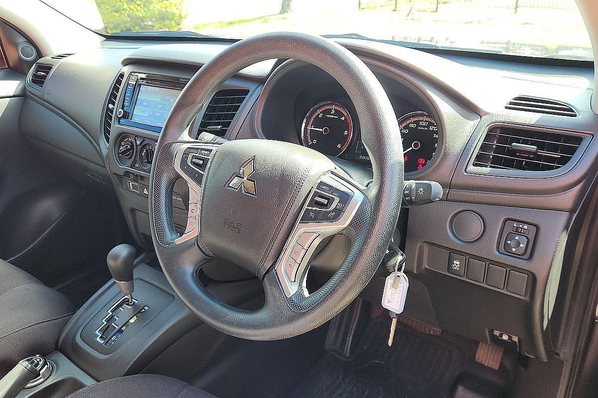 2020 Mitsubishi Triton GLX MR 4X4