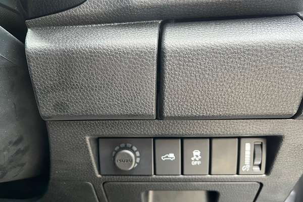 2024 Isuzu D-MAX X-TERRAIN 4X4