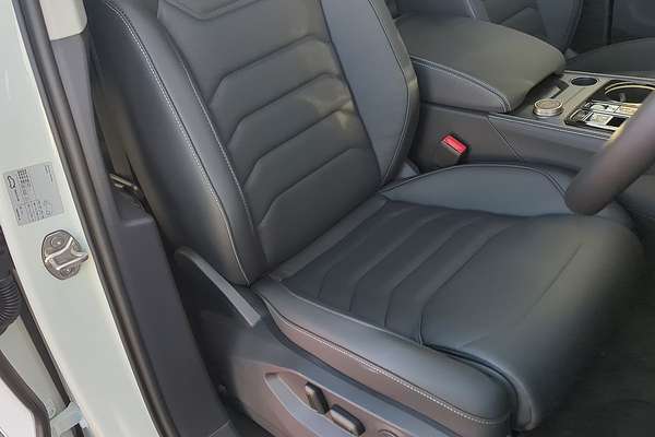 2025 Volkswagen Touareg 170TDI RC