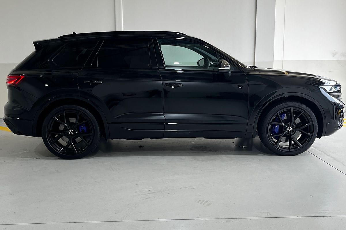 2024 Volkswagen Touareg R RC