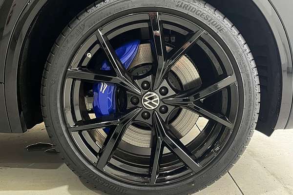 2024 Volkswagen Touareg R RC