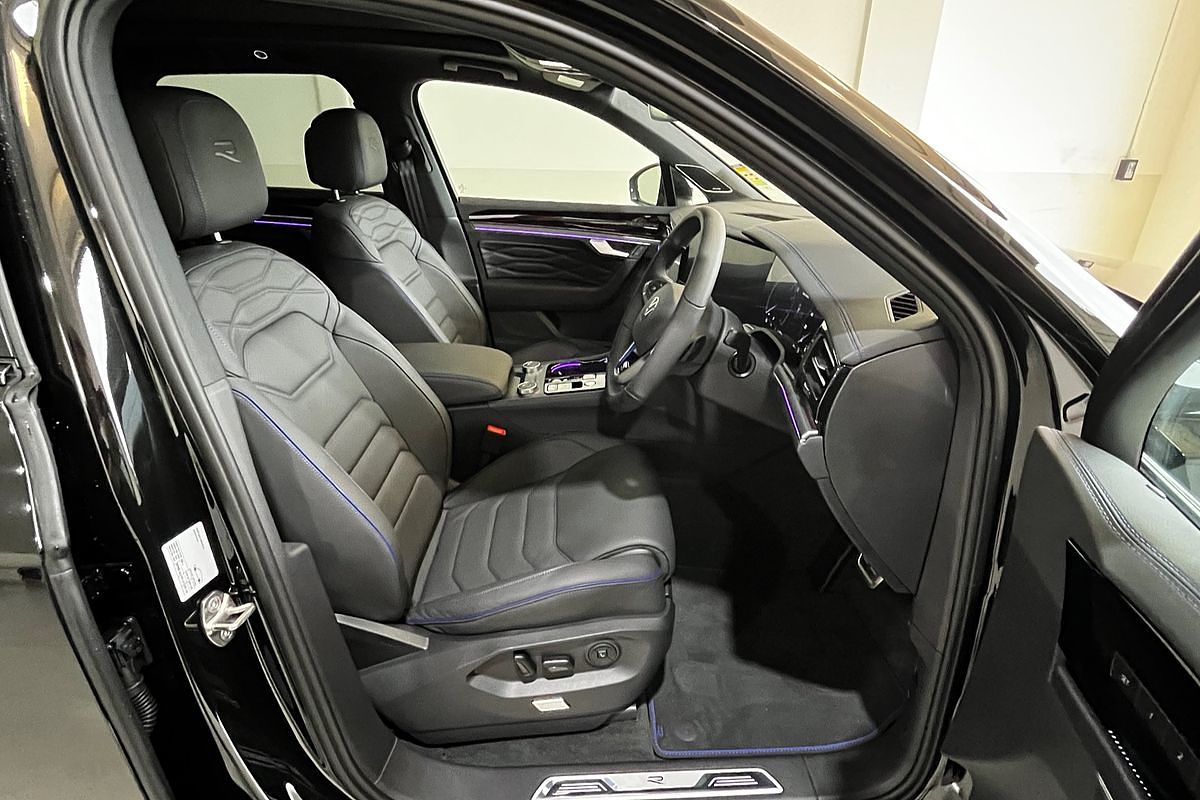 2024 Volkswagen Touareg R RC