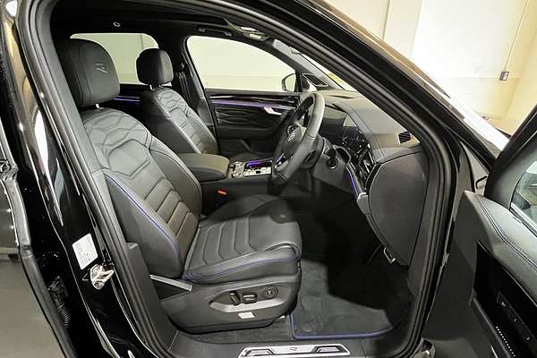2024 Volkswagen Touareg R RC