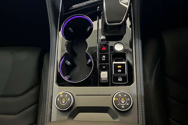 2024 Volkswagen Touareg R RC