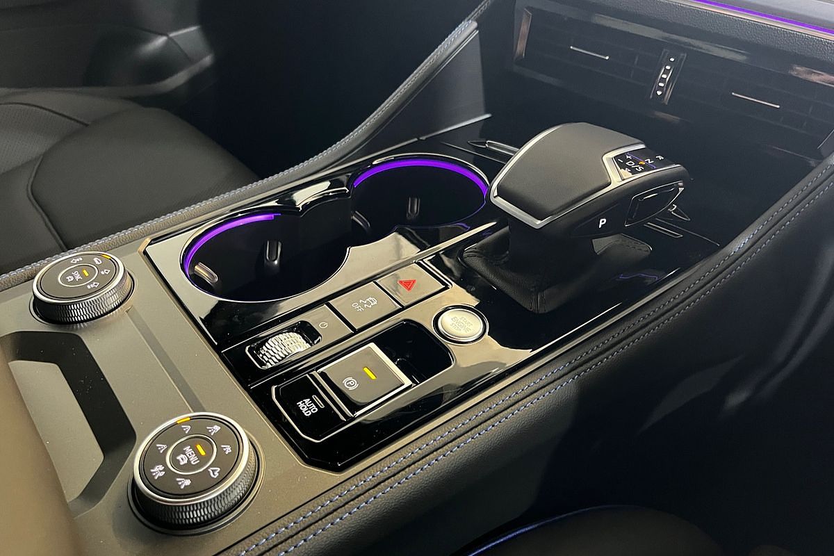 2024 Volkswagen Touareg R RC