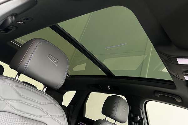 2024 Volkswagen Touareg R RC