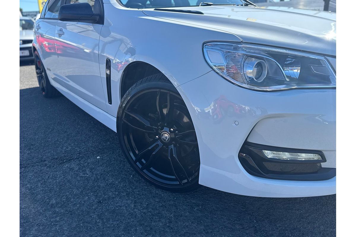 2016 Holden COMMODORE SV6 Black VF Series II