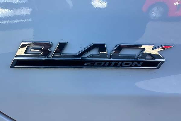 2016 Holden COMMODORE SV6 Black VF Series II
