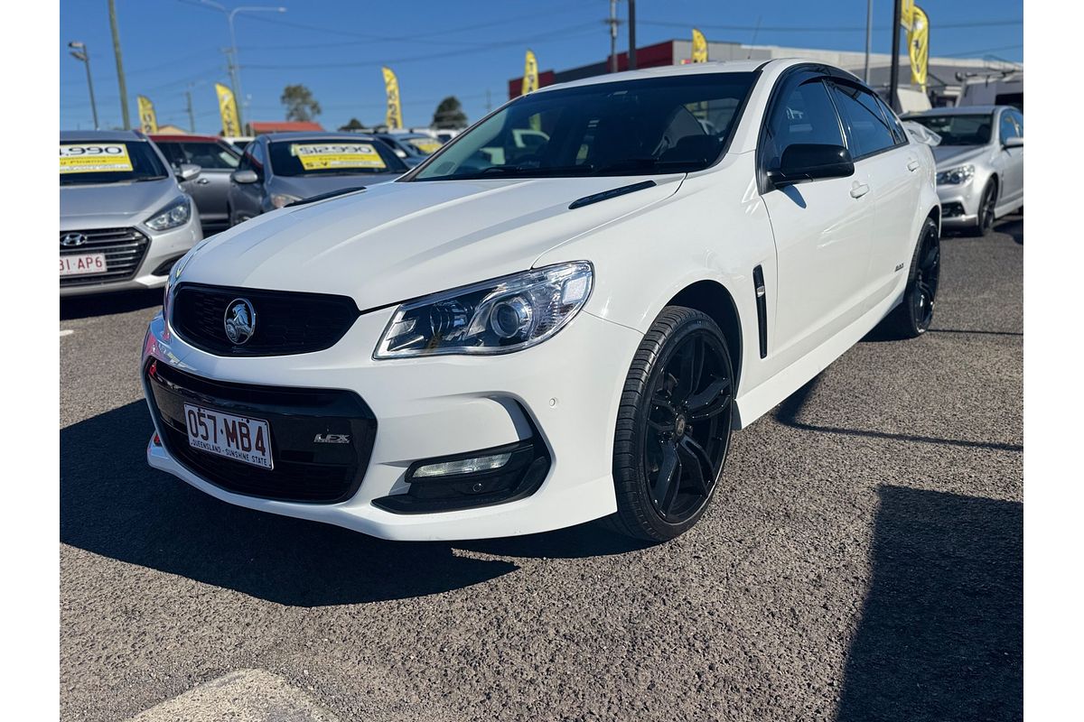 2016 Holden COMMODORE SV6 Black VF Series II