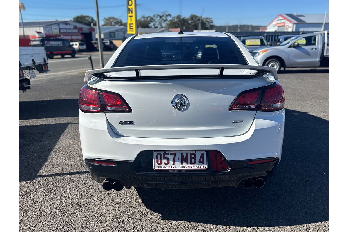 2016 Holden COMMODORE SV6 Black VF Series II