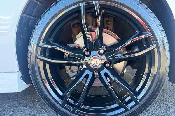 2016 Holden COMMODORE SV6 Black VF Series II