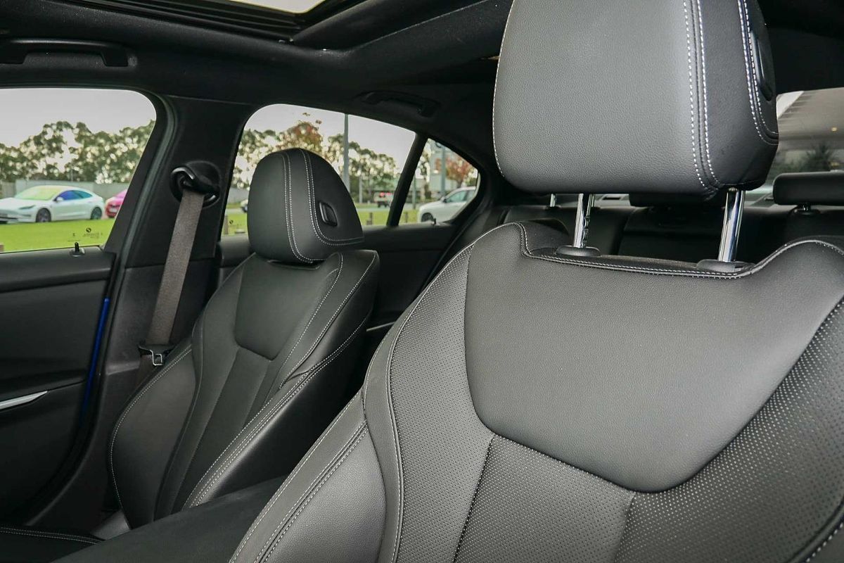 2023 BMW 3 Series 330i M Sport G20 LCI