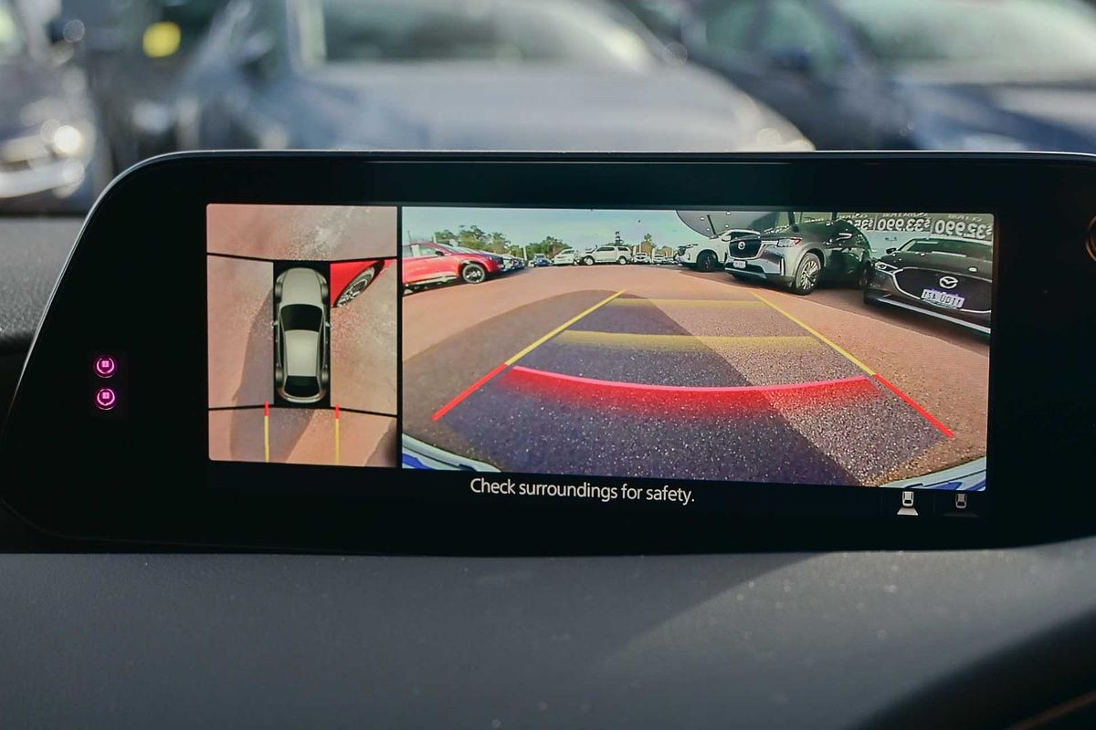 2022 Mazda 3 G20e Evolve M Hybrid BP Series