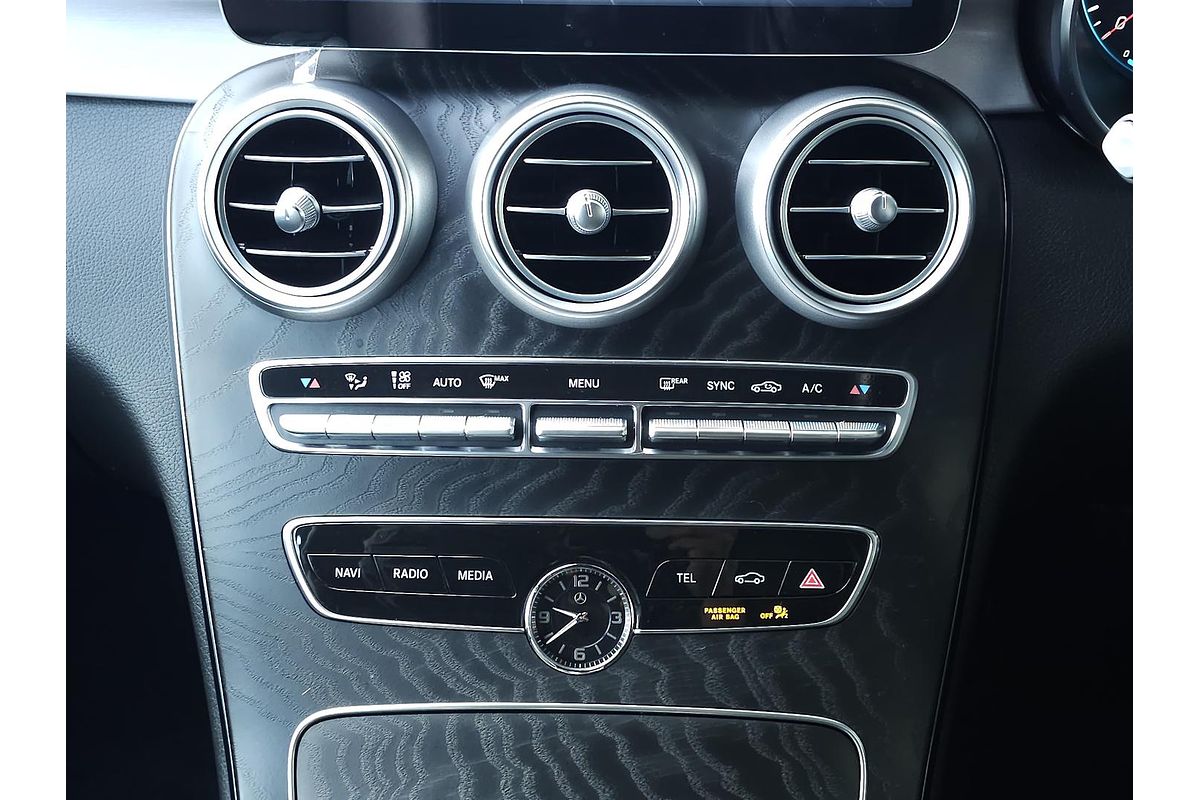 2021 Mercedes-Benz C-Class C200 C205