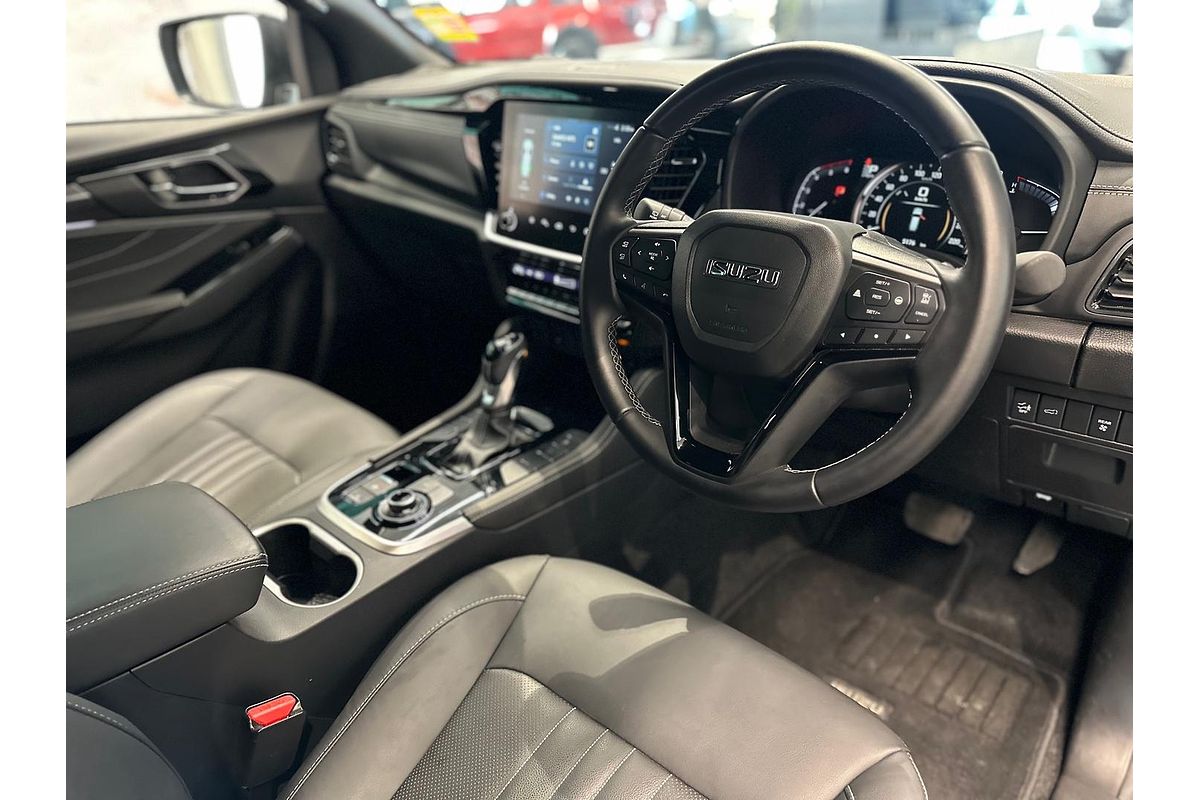 2025 Isuzu MU-X LS-T