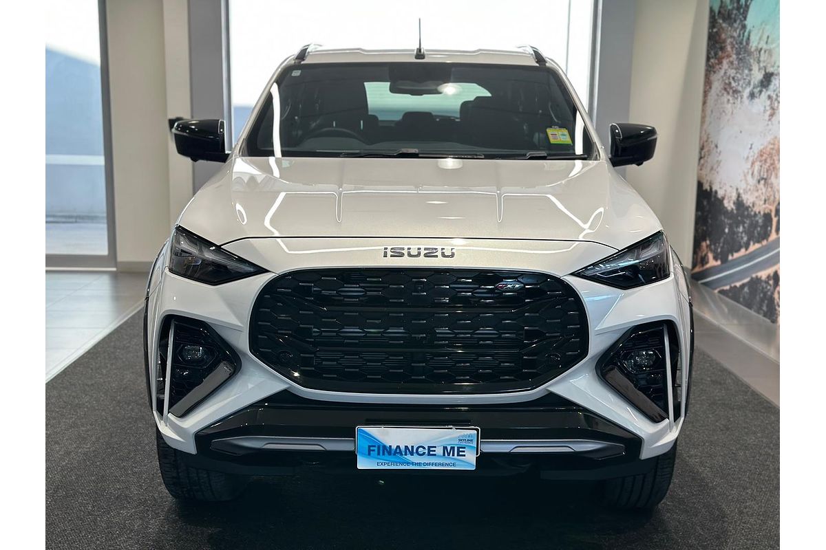 2025 Isuzu MU-X X-TERRAIN