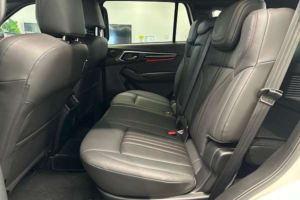 2025 Isuzu MU-X X-TERRAIN
