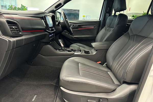 2025 Isuzu MU-X X-TERRAIN