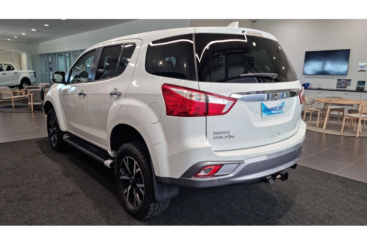 2020 Isuzu MU-X LS-U