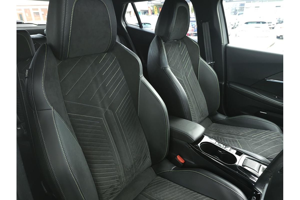 2024 Peugeot 2008 GT P24