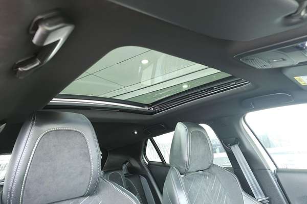 2024 Peugeot 2008 GT P24