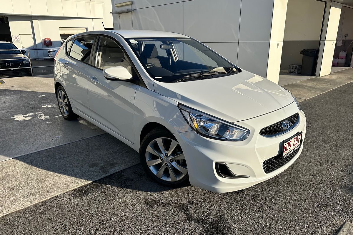 2019 Hyundai Accent Sport RB6