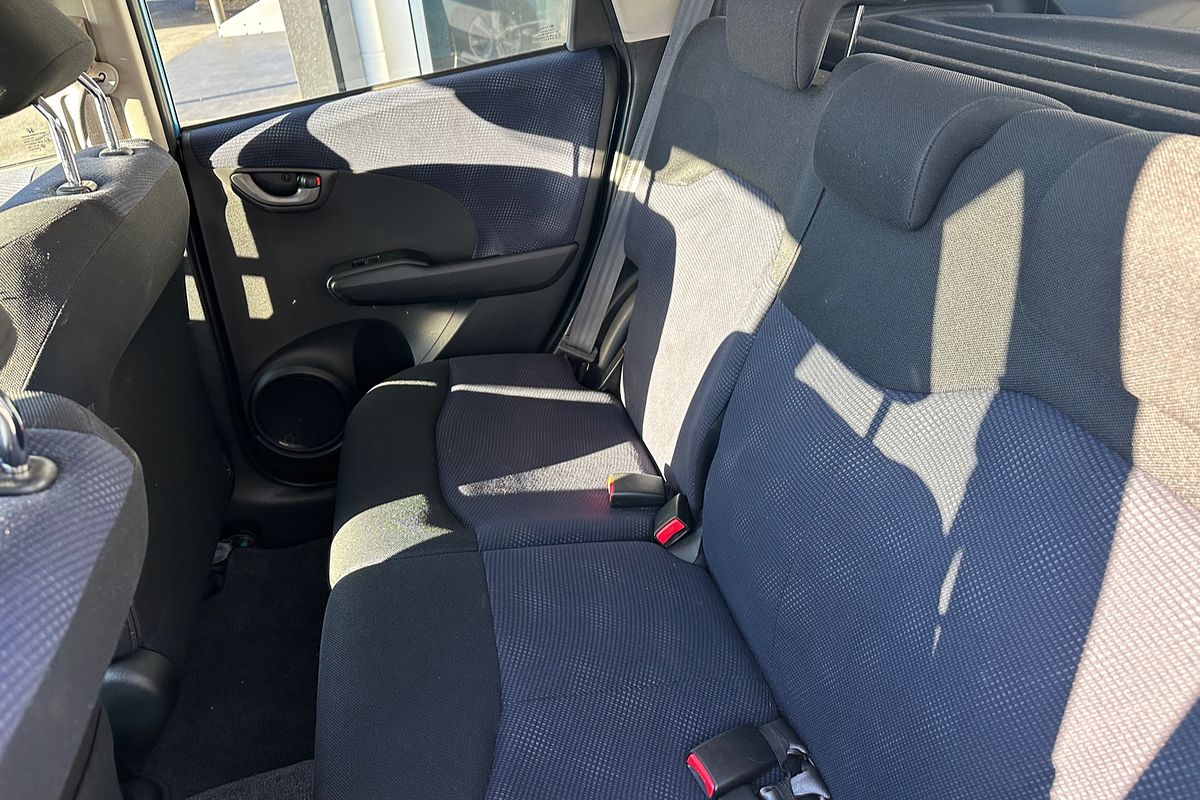 2012 Honda Jazz VTi GE