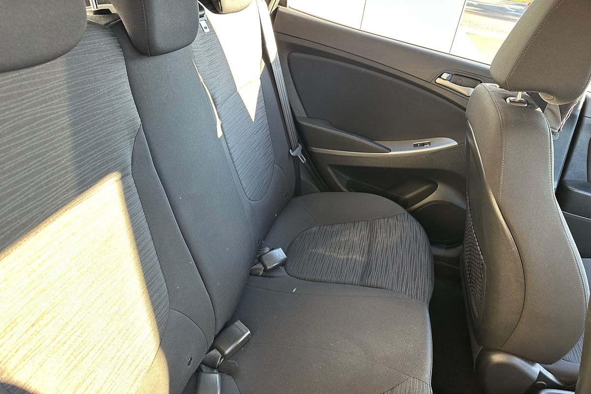 2019 Hyundai Accent Sport RB6