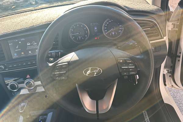 2019 Hyundai Elantra Go AD.2