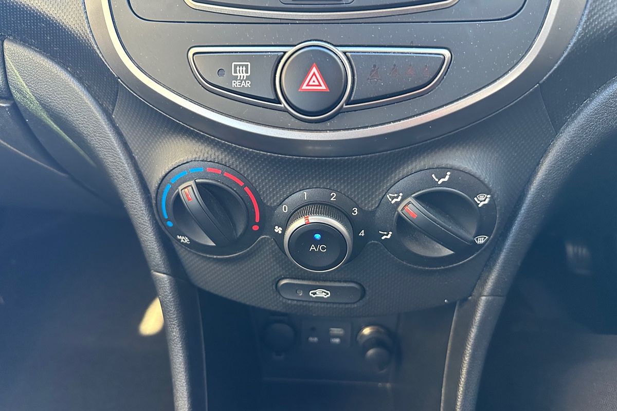 2019 Hyundai Accent Sport RB6
