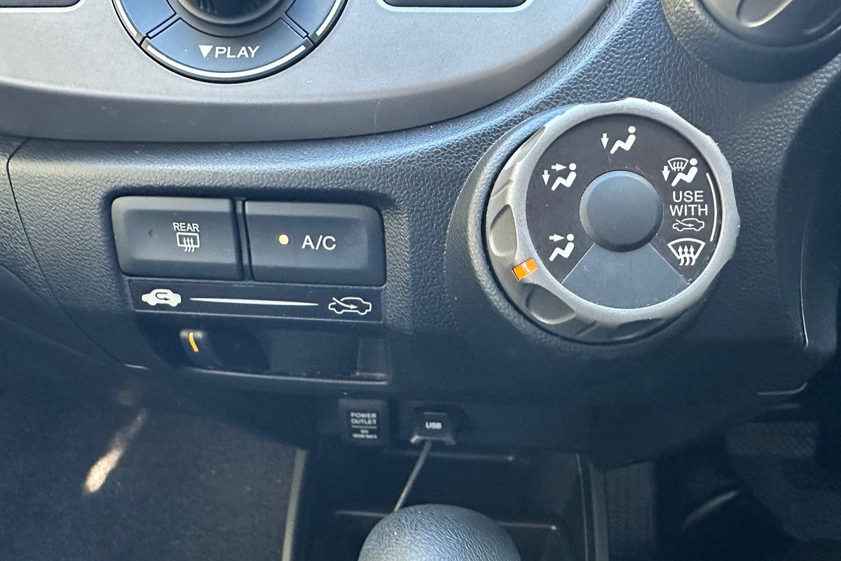 2012 Honda Jazz VTi GE
