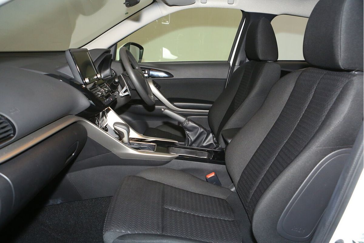 2024 Mitsubishi Eclipse Cross ES YB