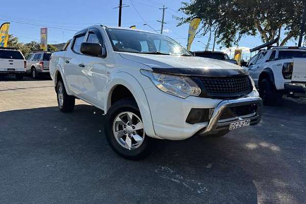 2015 Mitsubishi Triton GLX MN 4X4