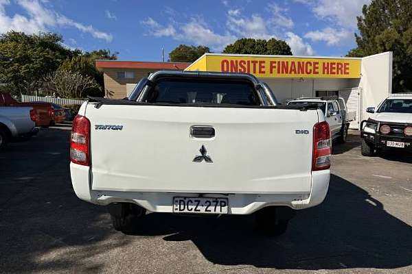 2015 Mitsubishi Triton GLX MN 4X4