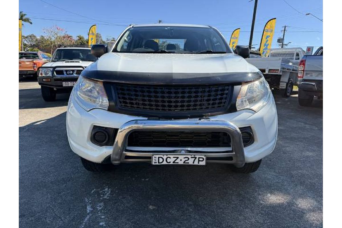 2015 Mitsubishi Triton GLX MN 4X4
