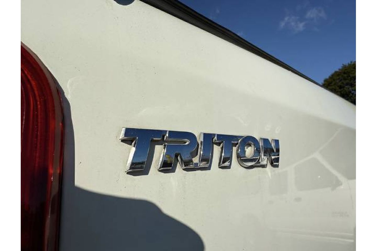 2015 Mitsubishi Triton GLX MN 4X4