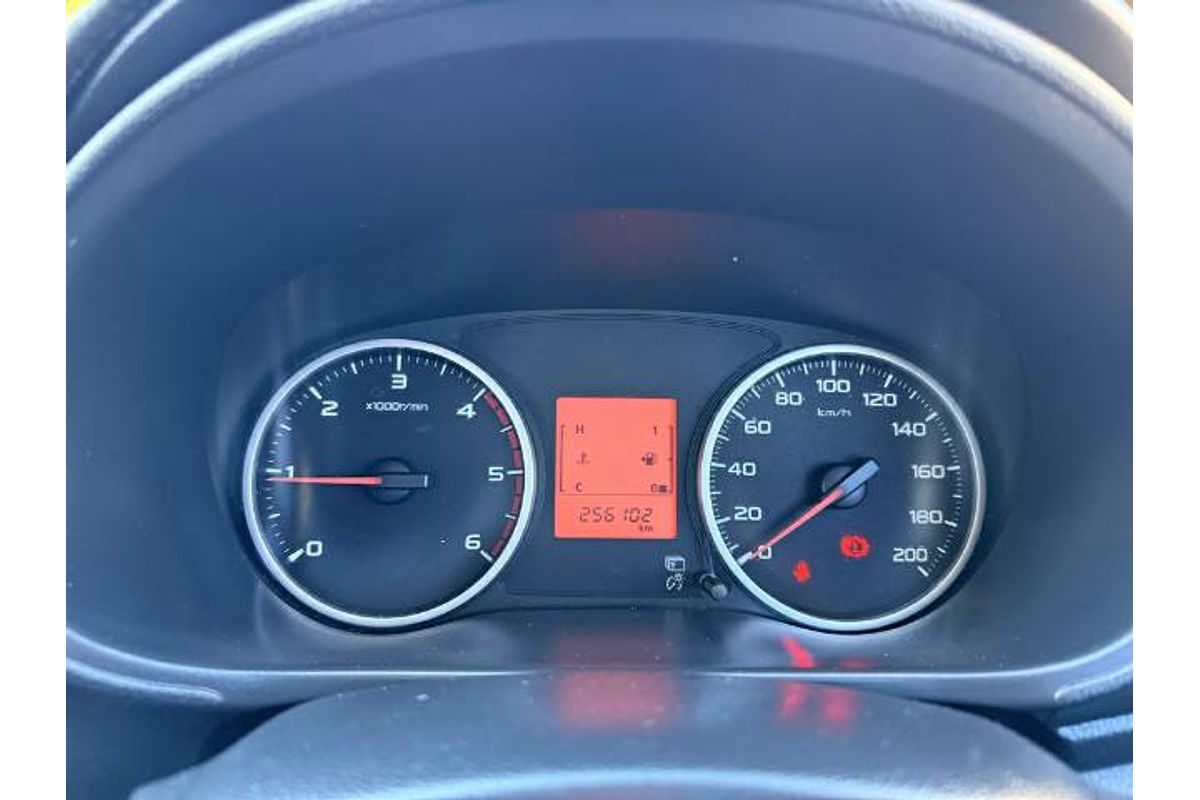 2015 Mitsubishi Triton GLX MN 4X4