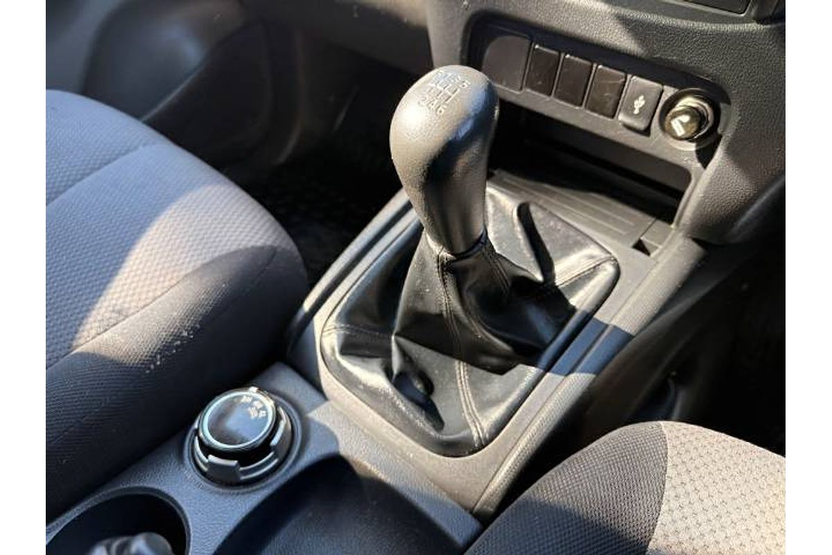 2015 Mitsubishi Triton GLX MN 4X4