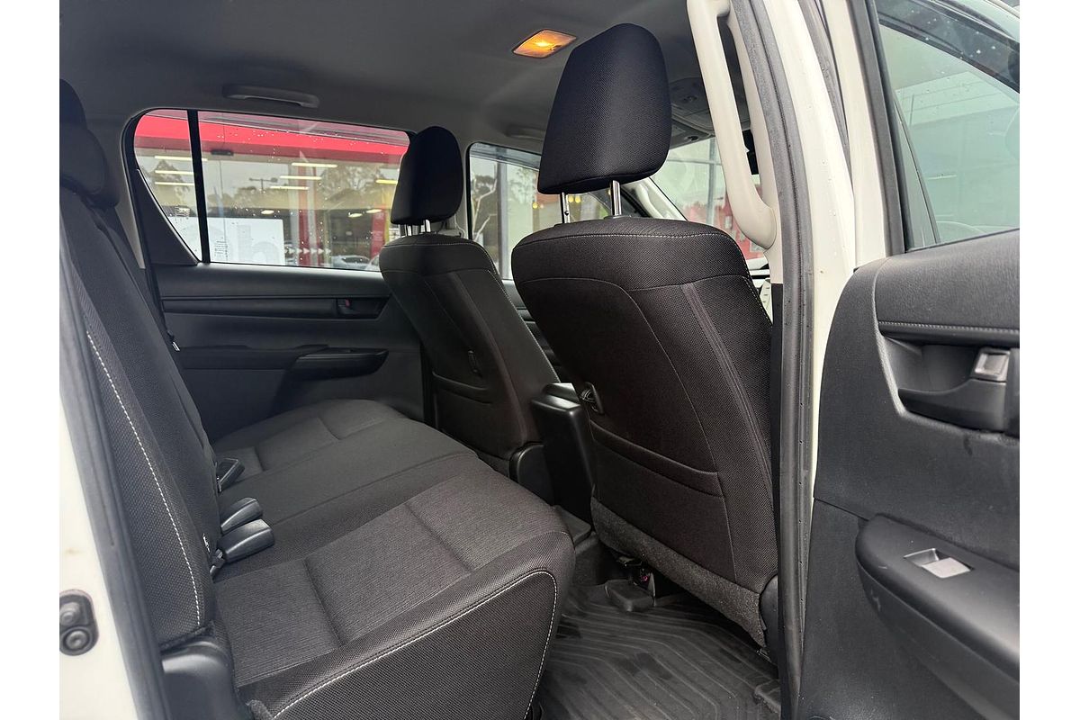 2020 Toyota Hilux SR GUN126R 4X4