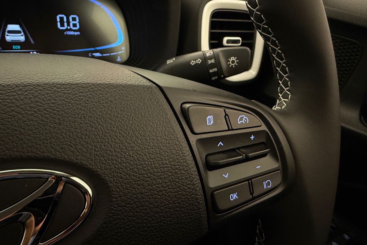 2025 Hyundai Venue Active QX.V5