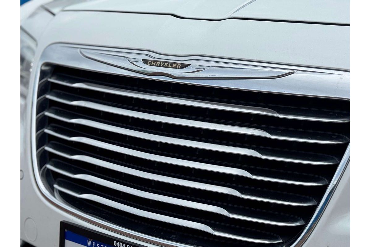 2013 Chrysler 300 C LX