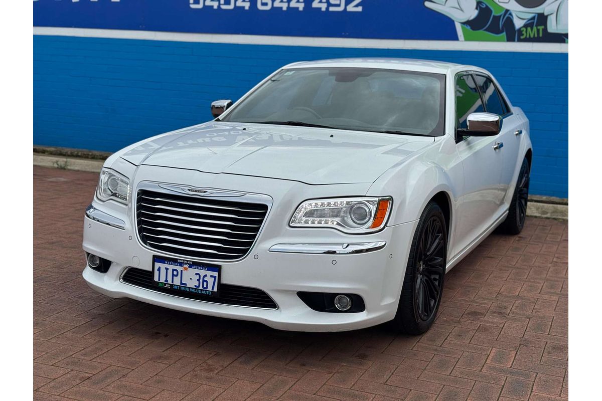 2013 Chrysler 300 C LX
