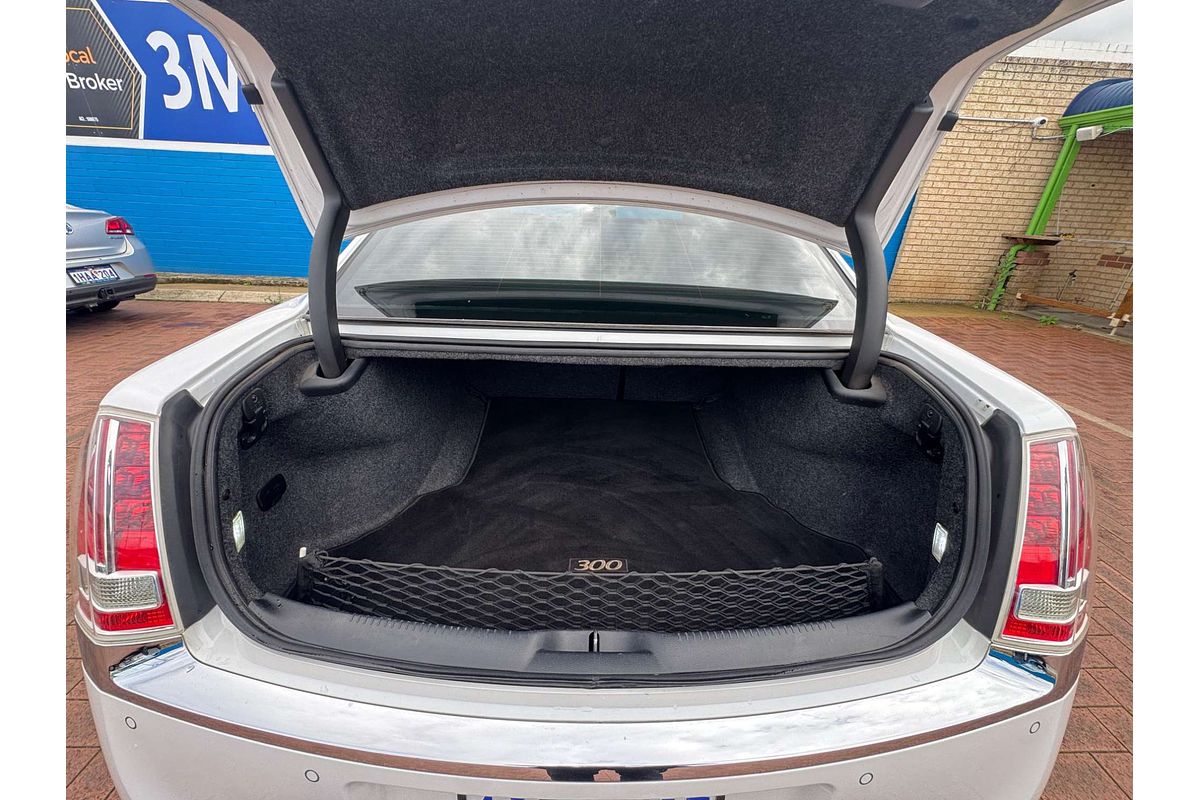 2013 Chrysler 300 C LX