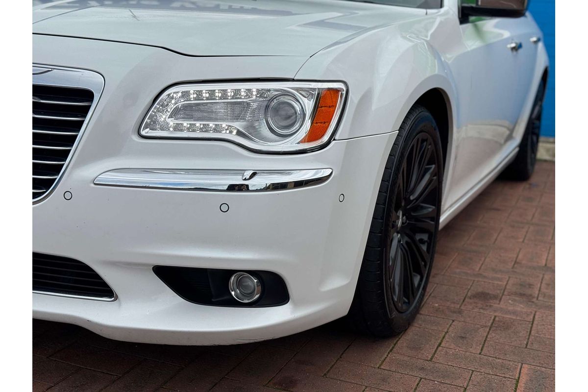 2013 Chrysler 300 C LX